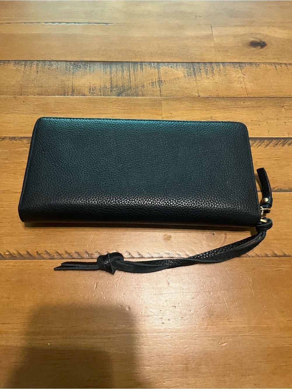 Tory Burch Black Pebbled Leather Zip-Around Wristlet with Gold Logo - Picture 6 of 9
